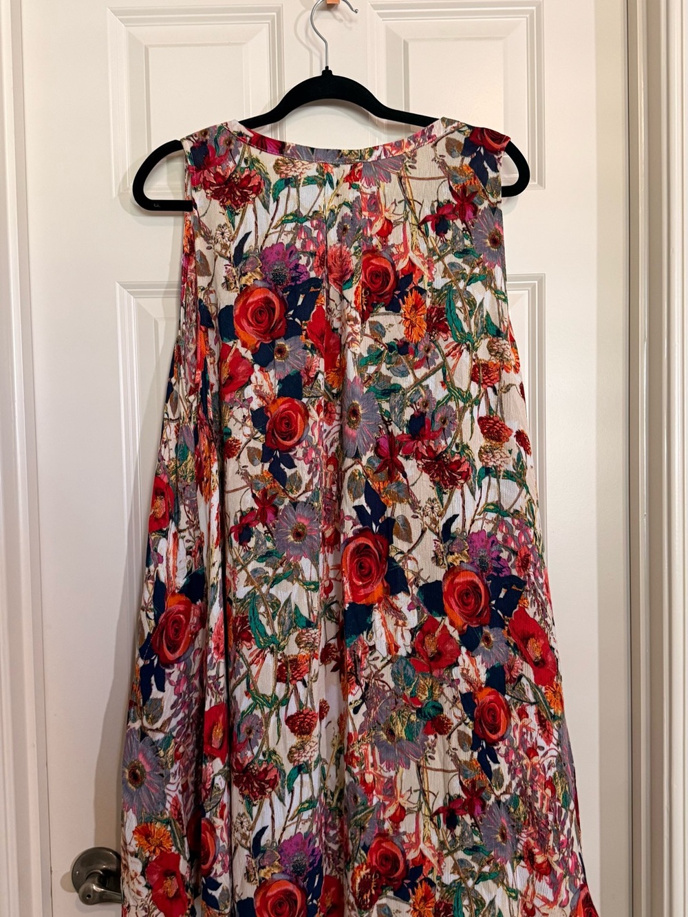 JODIFL Multicolor Floral Tunic with Red Roses - Picture 7 of 8